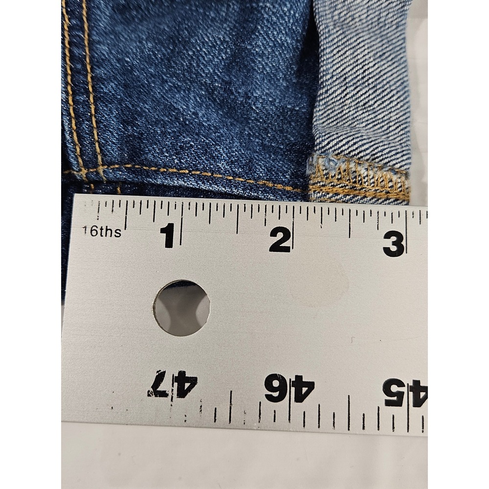 Old‎ Navy Womens Mid Rise Boyfriend Distressed Denim Shorts Blue Size 4 Cuffed - Picture 7 of 7